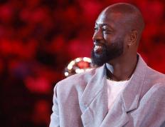 麻将糊了-有(yǒu)趣！德(dé)懷(huái)恩·韋(wéi)德(dé)建(jiàn)议NBA全(quán)明星賽(sài)换賽(sài)程，效仿NFL職(zhí)业碗