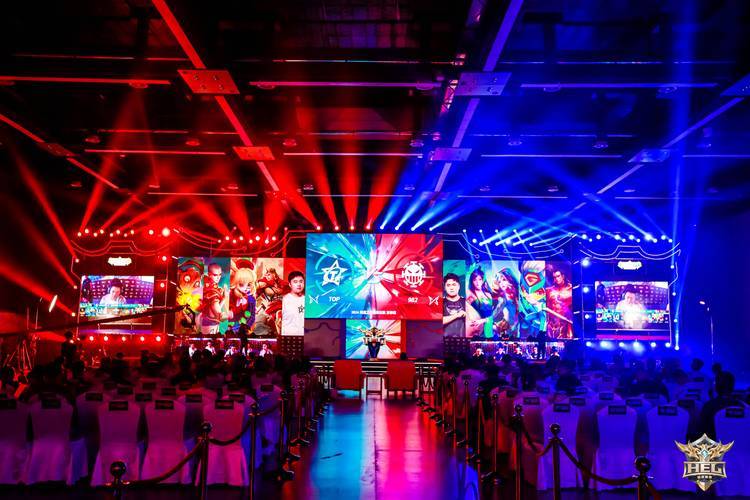 麻将糊了-今日電(diàn)竞推荐分析|LPL常(cháng)规赛:WBG vs UP,BP博(bó)弈与战术碰撞解(jiě)读