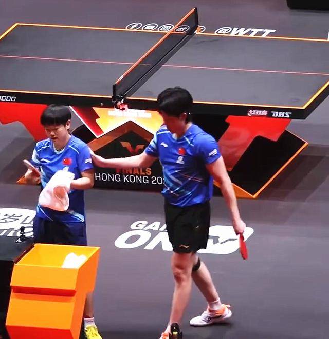 麻将胡了-为何還(hái)要(yào)带伤出战混双决赛?孙颖莎详解,WTT沉默,王励勤被冤枉