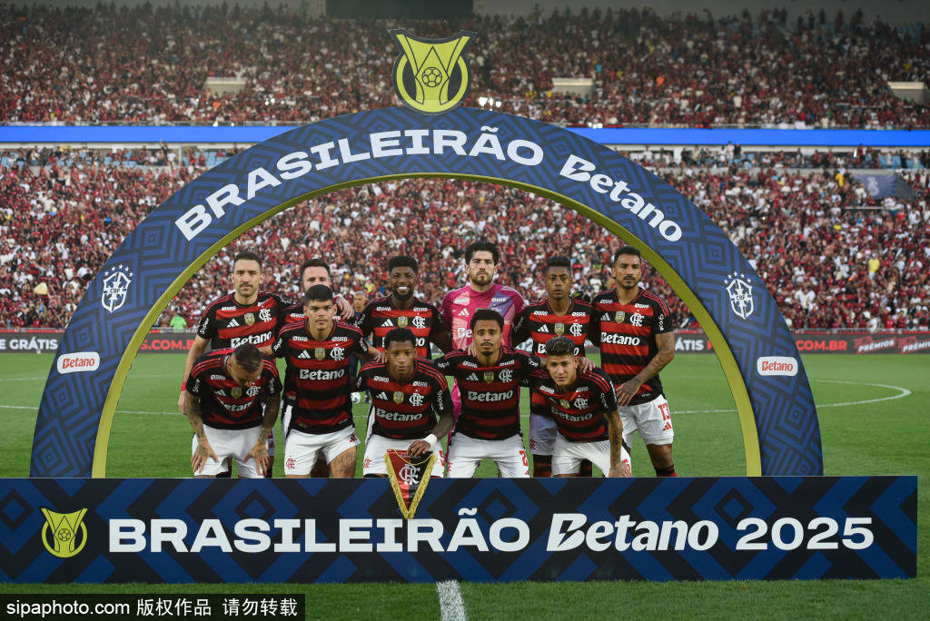 麻将糊了-NFL首次登陆里约热内卢,巴(bā)西球(qiú)迷期待(dài)橄榄球(qiú)盛宴