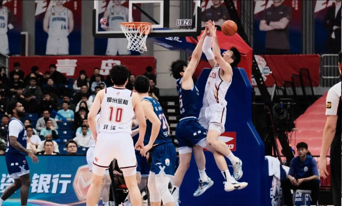 麻将胡了-进攻手感低迷难掩(yǎn)防(fáng)守短(duǎn)板,CBA最佳防(fáng)守球員(yuán)杨瀚森的NBA适應(yīng)挑战