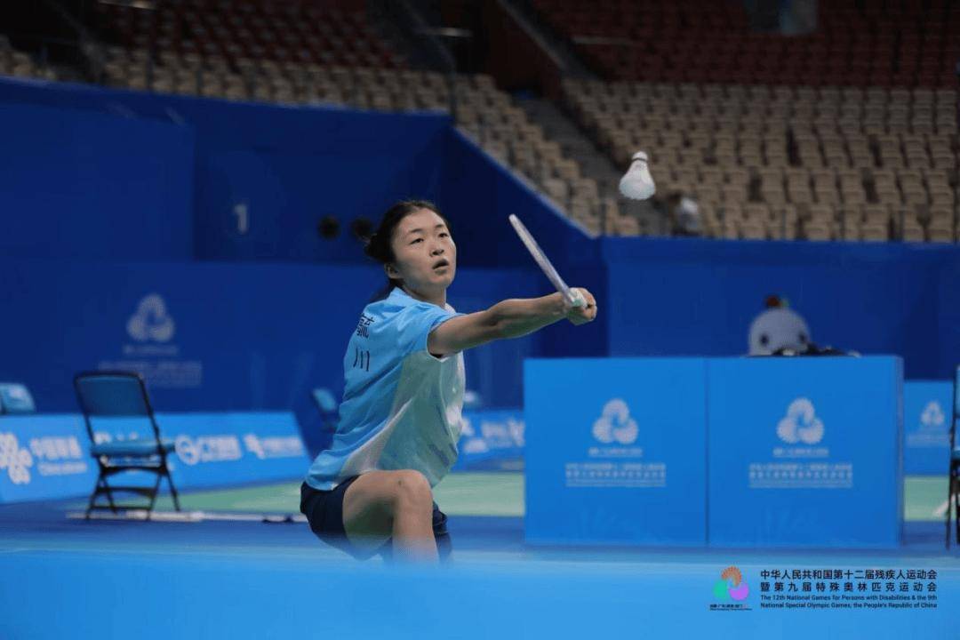 麻将胡了-邛(qióng)崃女孩站上羽毛球全国赛事领獎(jiǎng)台(tái)